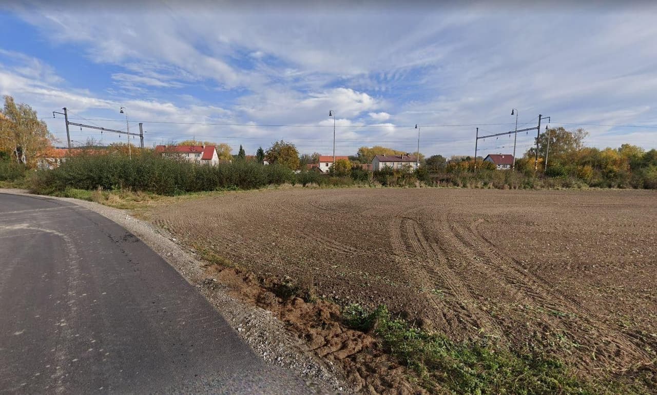 Prodej pozemku 3417 m²