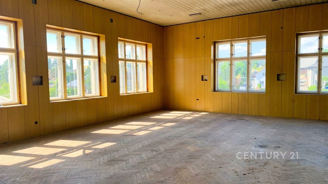 Prodej komerčního prostoru 150 m²