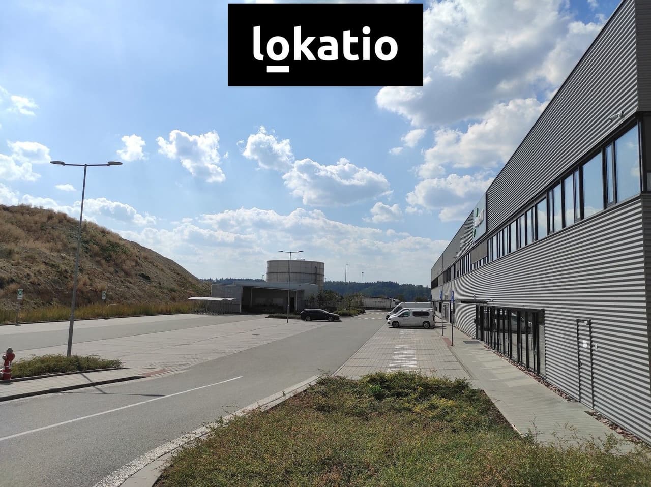 Pronájem komerčního prostoru 5456 m²