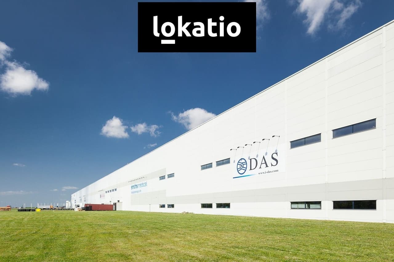 Pronájem komerčního prostoru 1579 m²