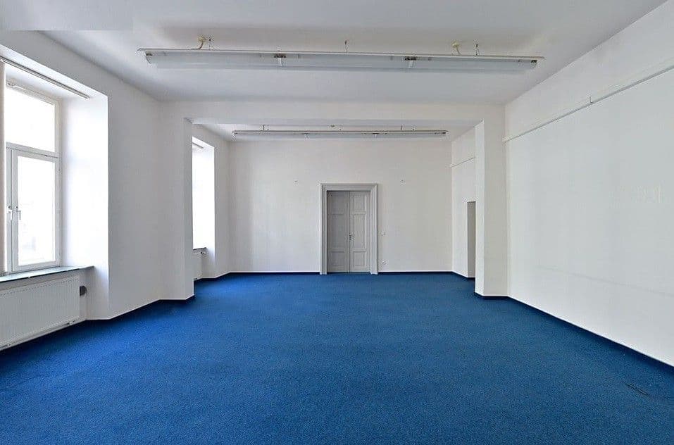 Pronájem komerčního prostoru 16 m²