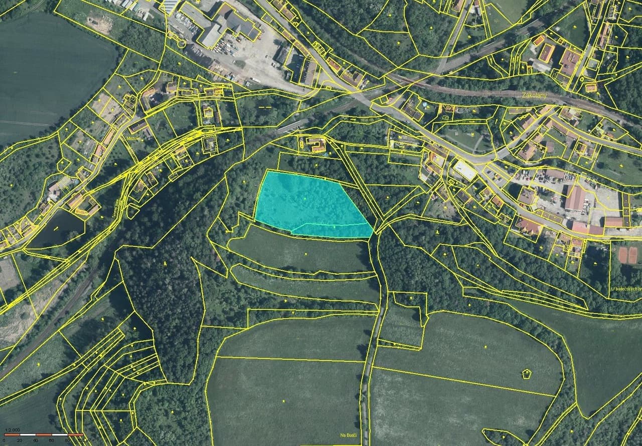 Prodej pozemku 8740 m²