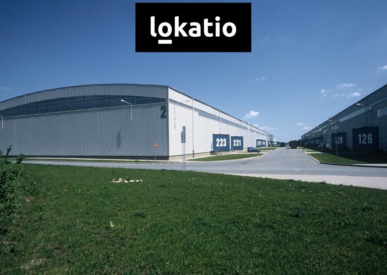 Pronájem komerčního prostoru 4432 m²