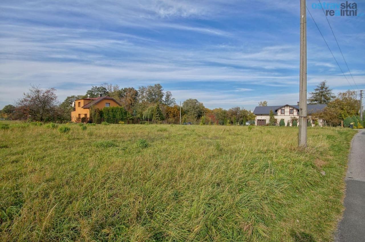 Prodej pozemku 4518 m²