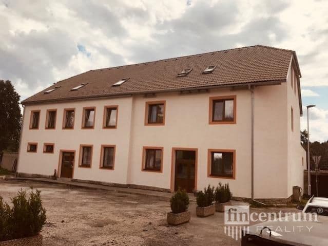 Prodej komerčního prostoru 1400 m²