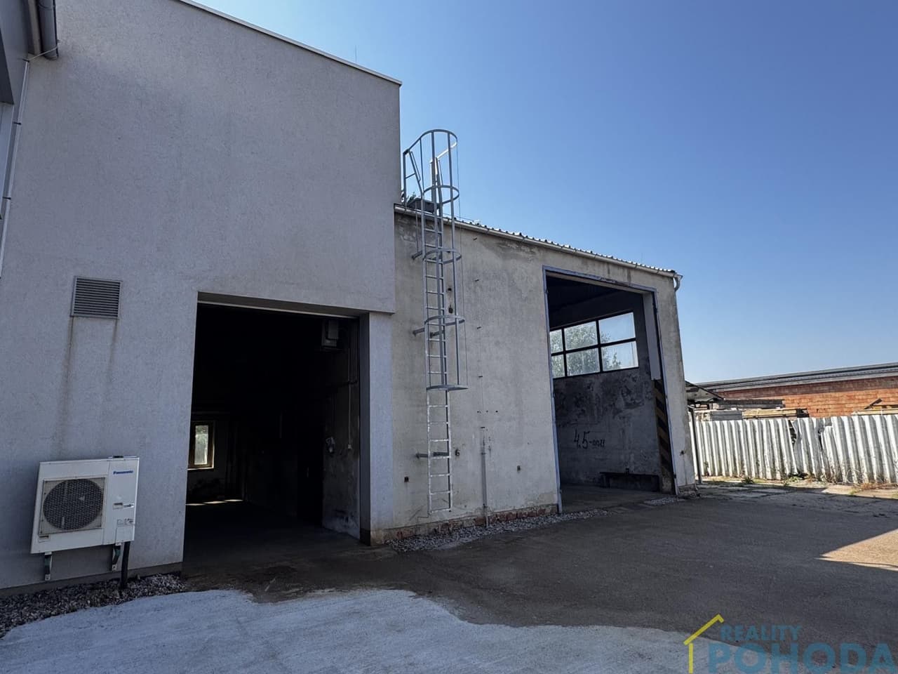 Pronájem komerčního prostoru 195 m²