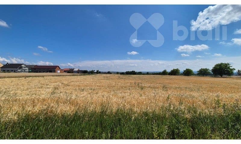 Prodej pozemku 773 m²