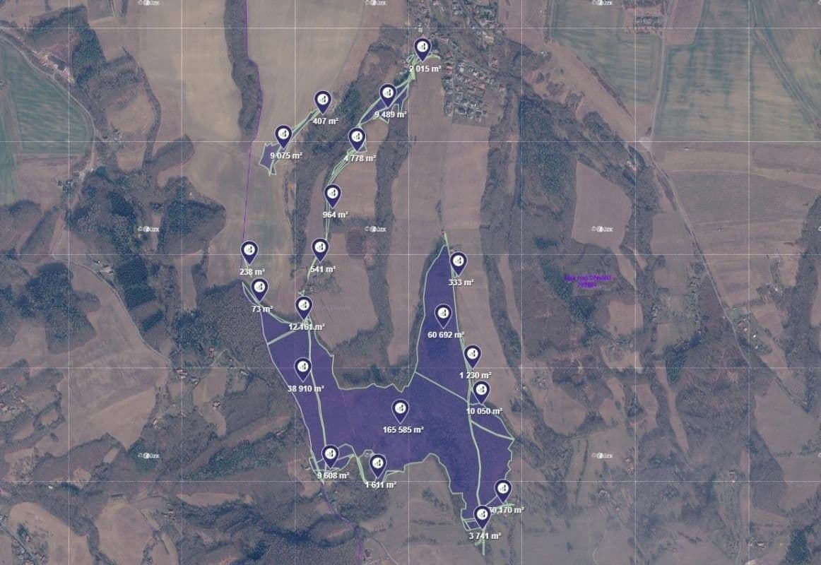 Prodej pozemku 4500 m²