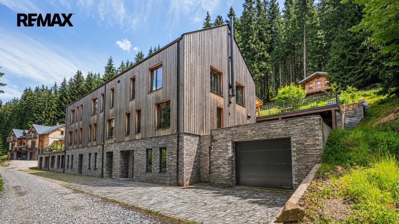 Prodej domu 439 m²