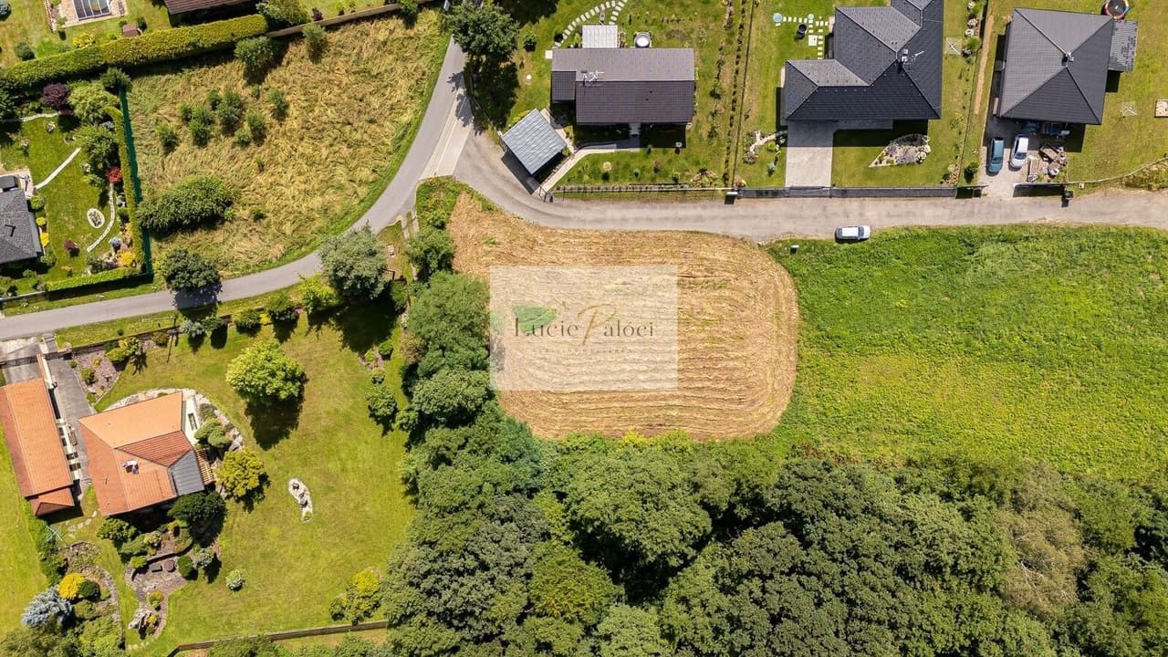 Prodej pozemku 2231 m²