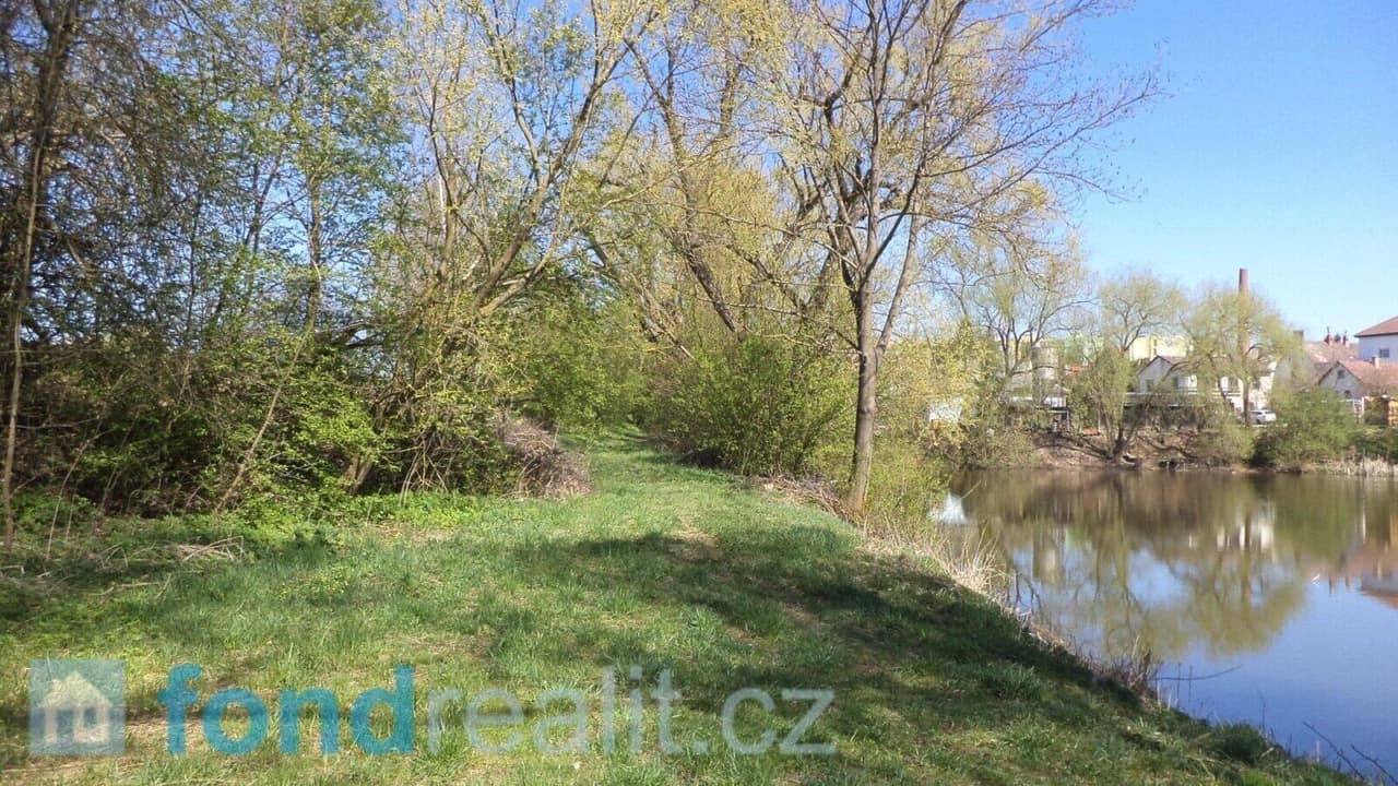 Prodej nemovitosti 326 m²