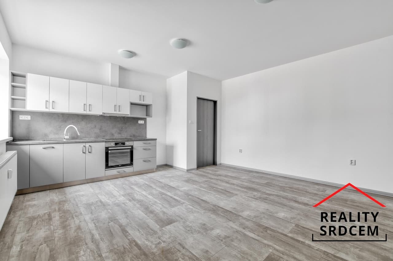 Pronájem bytu 2+kk 43 m²