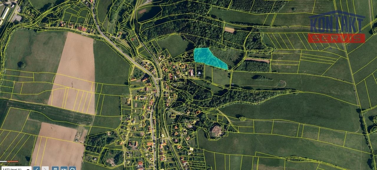 Prodej pozemku 7376 m²