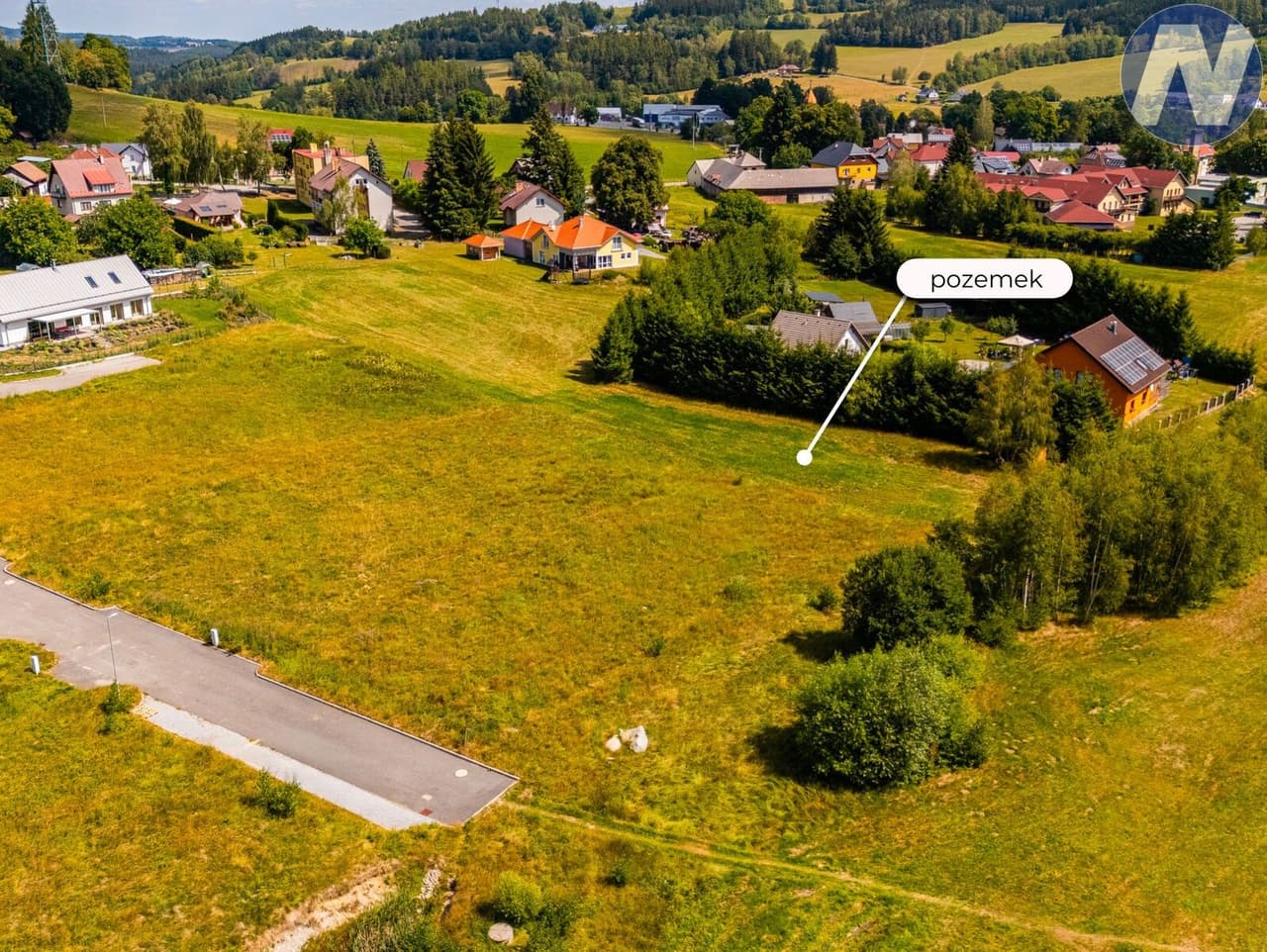 Prodej pozemku 1563 m²
